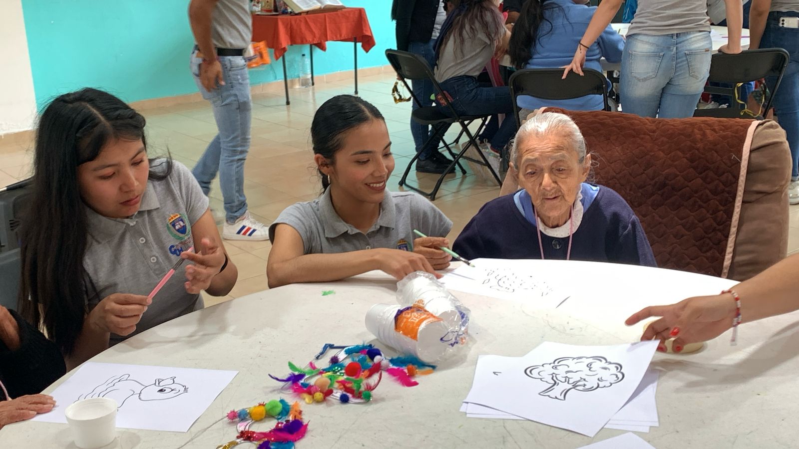 Visita a la estancia Jardín de para la tercera edad