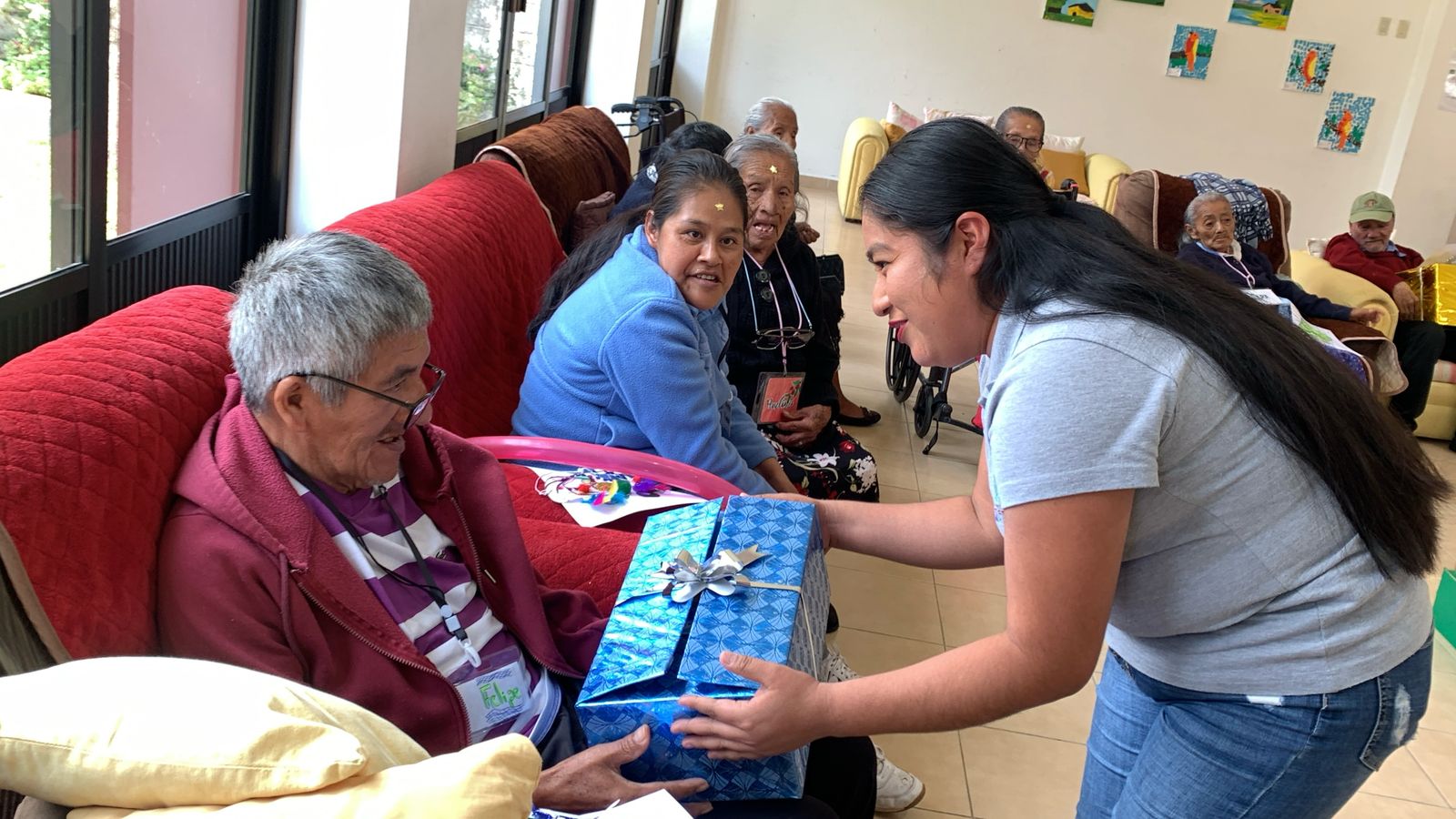 Visita a la estancia Jardín de para la tercera edad